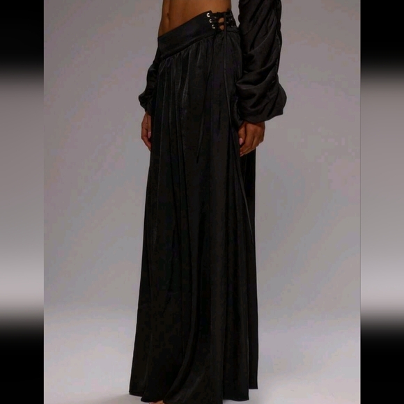 Low Rise Draped Floaty Satin Elegant Maxi Skirt Only For Summer Vacation - Picture 2 of 4